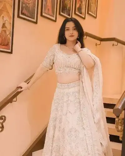 Escort Bhainsdehi